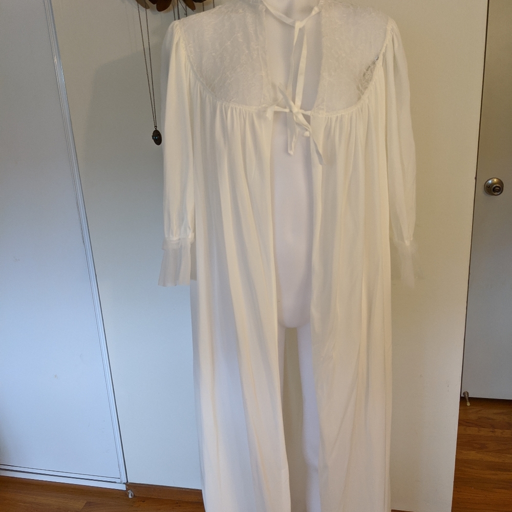 Vintage robe ties in the front lace large lingerie